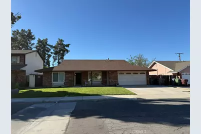 41777 Lomas, Hemet, CA 92544 - Photo 2
