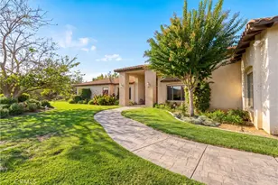 29317 Integrity Ct, Vista, CA 92084 - Photo 2