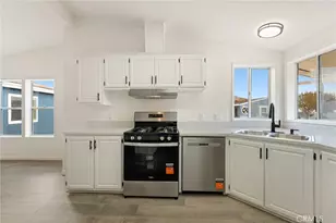 24515 California, Hemet, CA 92545 - Photo 18