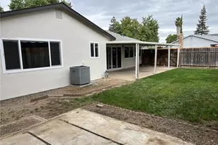 9445 Appalachian Dr, Sacramento, CA 95827 - Photo 16