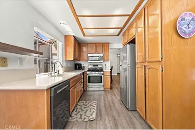 40472 Via Amapola, Murrieta, CA 92562 - Photo 16