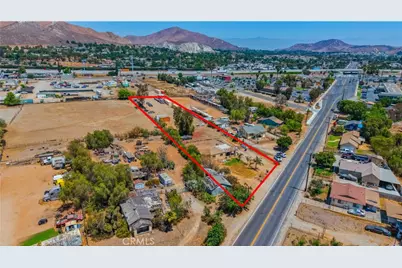 7081 Valley Way, Jurupa Valley, CA 92509 - Photo 2