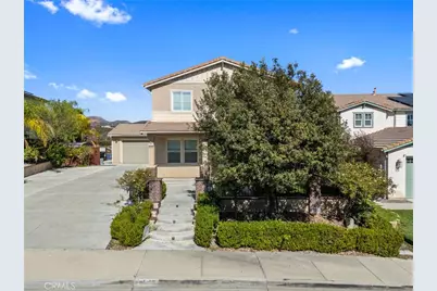 23352 Caliente Springs, Murrieta, CA 92562 - Photo 2