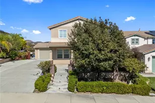 23352 Caliente Springs, Murrieta, CA 92562 - Photo 2