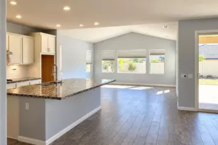 35154 Heritage Pointe Dr, Murrieta, CA 92563 - Photo 8
