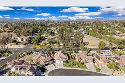 29820 Corte Faldas, Temecula, CA 92591 - Photo 54