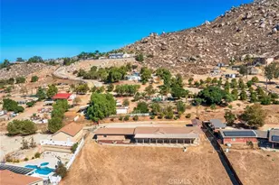 30347 Arrowview Dr, Homeland, CA 92548 - Photo 2