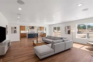 43500 Camino de Las Brisas, Murrieta, CA 92562 - Photo 12