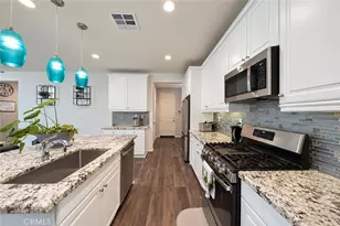 12457 Pinos Verde Ln, Victorville, CA 92392 - Photo 14