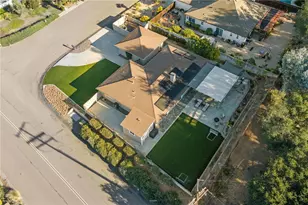 3101 Cherrypoint Ct, Fallbrook, CA 92028 - Photo 10