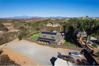 37740 Mary, Murrieta, CA 92563 - Photo 2