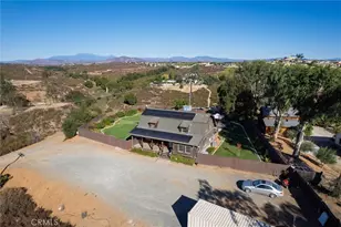 37740 Mary Pl, Murrieta, CA 92563 - Photo 2