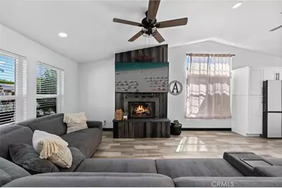 24323 Kentucky Derby Way, Murrieta, CA 92562 - Photo 4