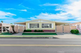 793 W Johnston St, Hemet, CA 92543 - Photo 2