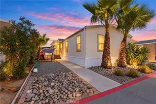 913 S Grand Ave, San Jacinto, CA 92582 - Photo 1