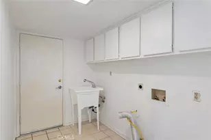 30542 Bridgeview Cir, Temecula, CA 92592 - Photo 18