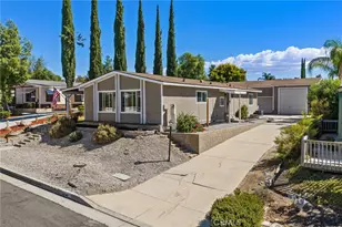 34248 Tractor, Wildomar, CA 92595 - Photo 2