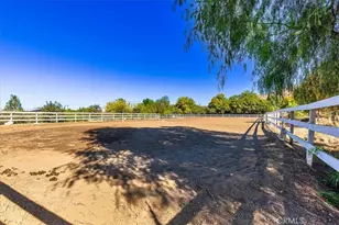 40542 Quiet Hills, Hemet, CA 92544 - Photo 32