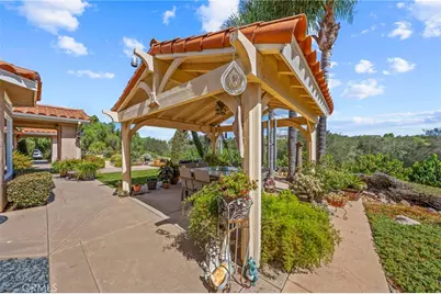349 Puerta De Lomas, Fallbrook, CA 92028 - Photo 38