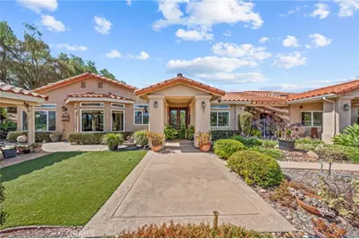 349 Puerta De Lomas, Fallbrook, CA 92028 - Photo 2