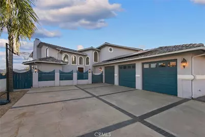 29242 Old Wrangler, Canyon Lake, CA 92587 - Photo 2