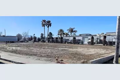 572 S Grand, San Jacinto, CA 92582 - Photo 2