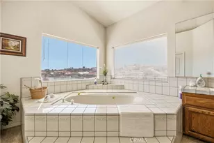 13720 White Sail, Victorville, CA 92395 - Photo 18