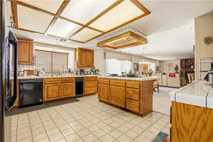 13720 White Sail, Victorville, CA 92395 - Photo 10