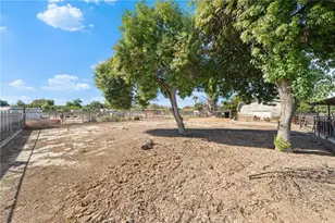 1330 Eaton, Hemet, CA 92543 - Photo 36