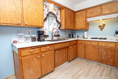 785 S Thompson, Hemet, CA 92543 - Photo 6