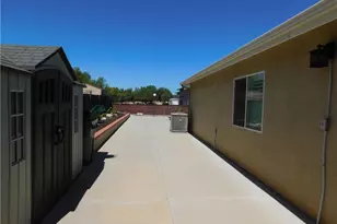36975 Red Oak, Winchester, CA 92596 - Photo 8