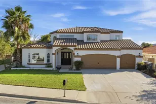 42115 Shadow Ln, Hemet, CA 92544 - Photo 2