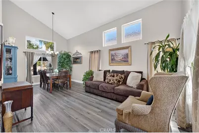 25214 Corte Oranada, Murrieta, CA 92563 - Photo 2