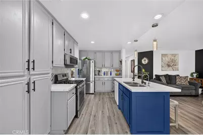 25214 Corte Oranada, Murrieta, CA 92563 - Photo 8