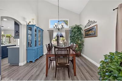 25214 Corte Oranada, Murrieta, CA 92563 - Photo 4