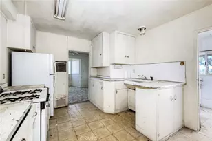 9377 Crest, Spring Valley, CA 91977 - Photo 6