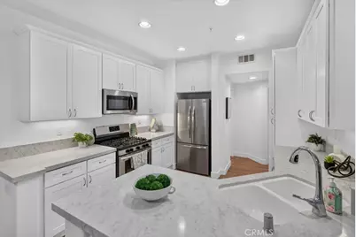 33449 Emerson #B, Temecula, CA 92592 - Photo 6