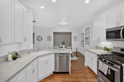33449 Emerson #B, Temecula, CA 92592 - Photo 2
