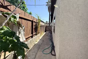 717 E Santa Rita, Compton, CA 90220 - Photo 18