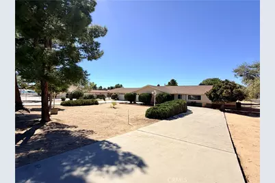 15440 Mandan, Apple Valley, CA 92307 - Photo 2
