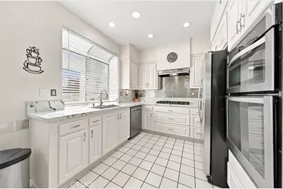 32100 Via Benabarre, Temecula, CA 92592 - Photo 10