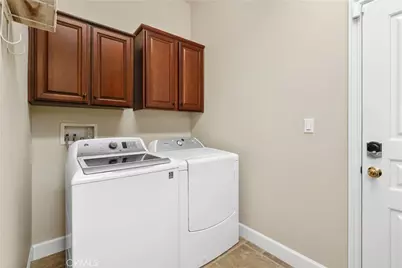 9104 Larkspur, Corona, CA 92883 - Photo 16