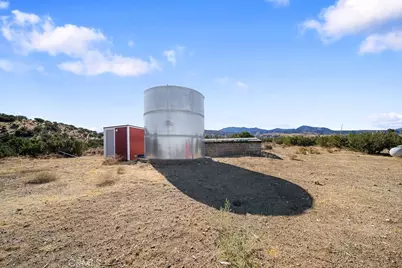 30716 Largo Vista, Llano, CA 93544 - Photo 36