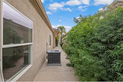 39991 Corte Calanova, Murrieta, CA 92562 - Photo 46