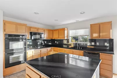 29351 Deerfield Circle, Murrieta, CA 92563 - Photo 2