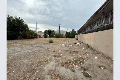 663 W 6th Street, San Bernardino, CA 92410 - Photo 2