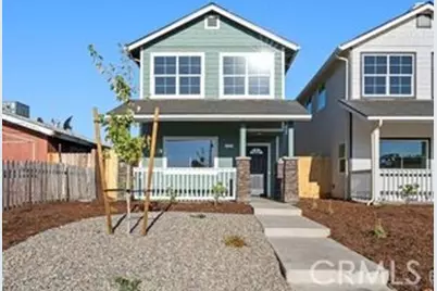 209 10th, Bakersfield, CA 93304 - Photo 1