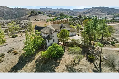 19448 Blue Sky Road, Perris, CA 92570 - Photo 10