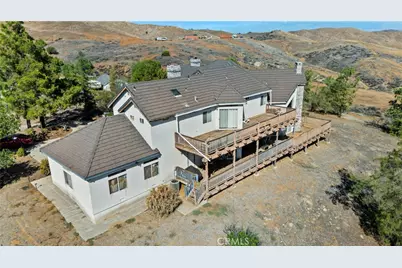 19448 Blue Sky Road, Perris, CA 92570 - Photo 8