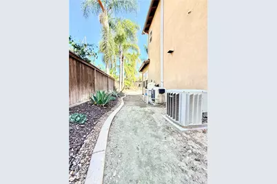 335 Plaza Toluca, Chula Vista, CA 91914 - Photo 8